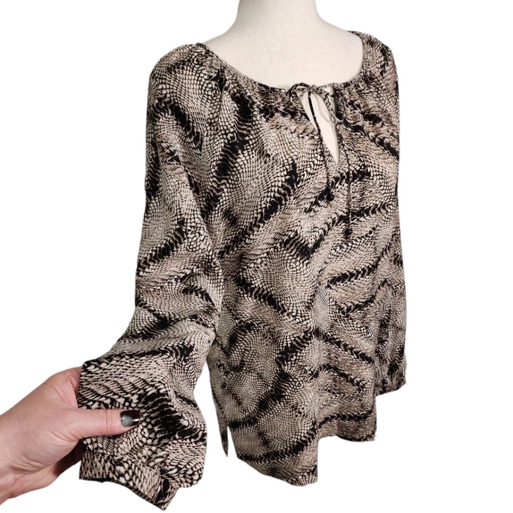 Anne Klein Tie Keyhole Champagne Snakeskin Print Lightweight LS Blouse XS NEW